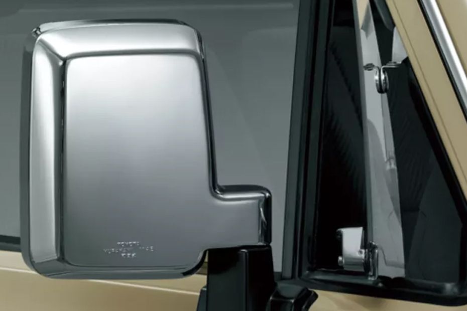 تويوتا LC Pickup Drivers Side Mirror Front Angle